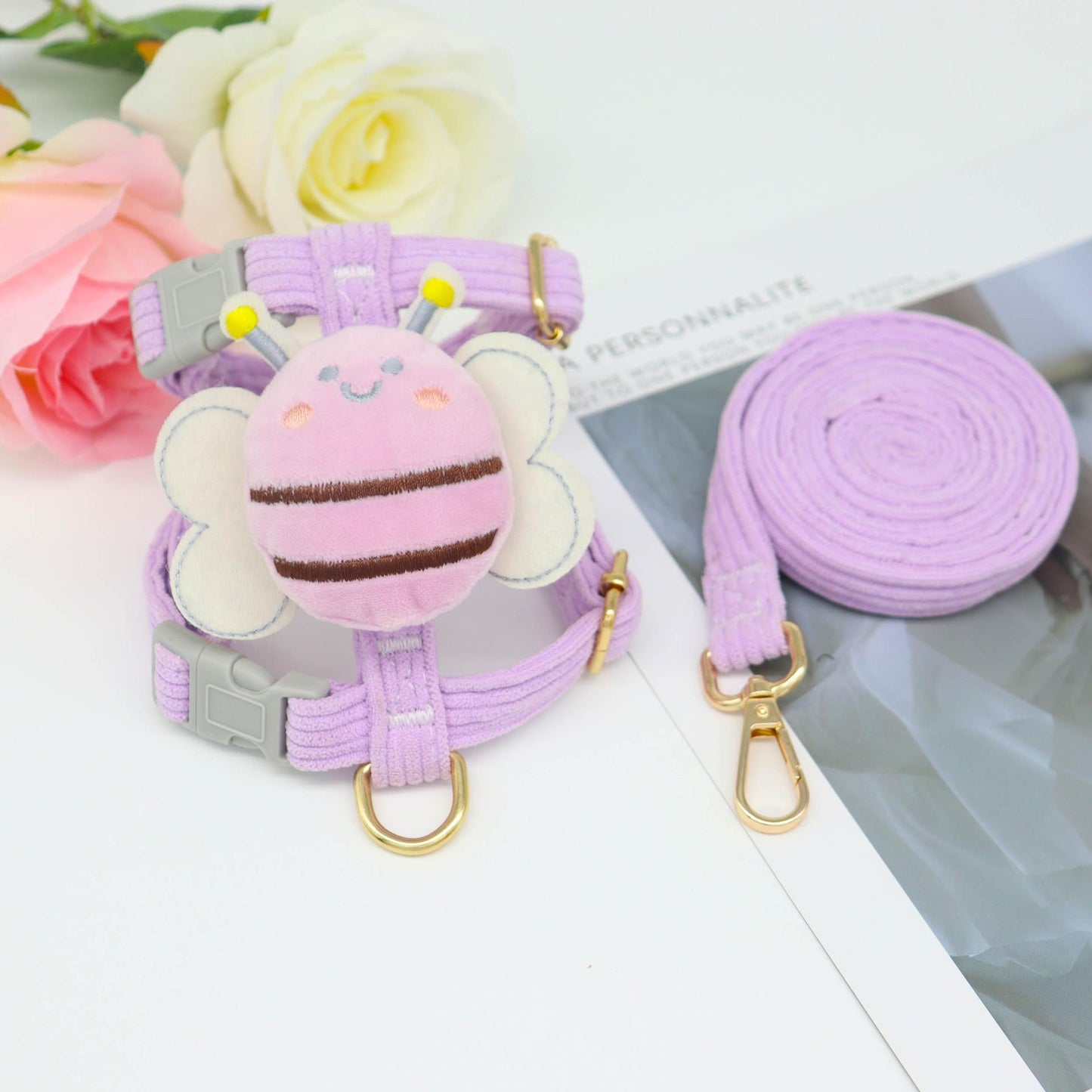 Peitoral para Pets com Estampa de Abelhinha + Guia – Tamanho Pequeno